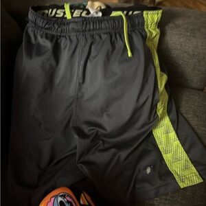 38-20 shorts green and gray